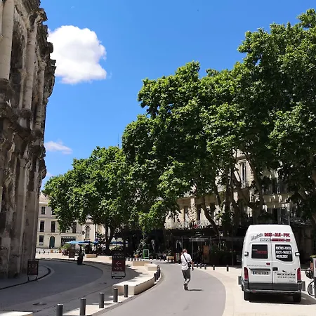 De L'amphitheatre Ξενοδοχείο