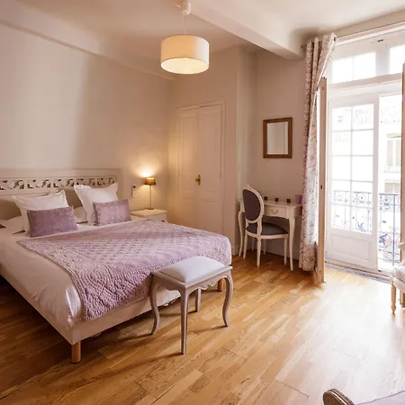 Ξενοδοχείο De L'amphitheatre Νιμ