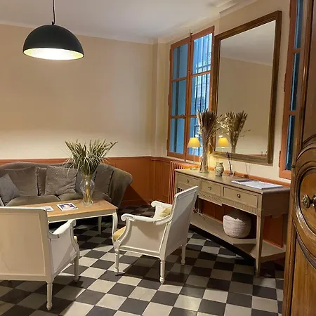 Hôtel De L'Amphithéâtre Hotel 3*