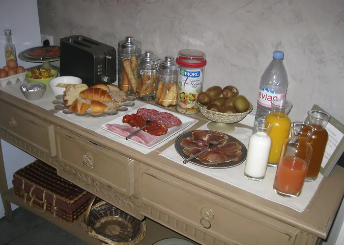 Hotel L'Amphitheatre Otel Nîmes