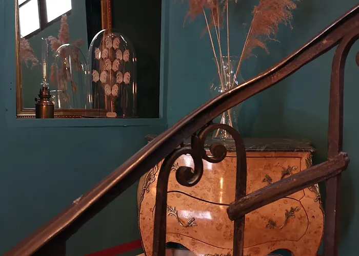 Hotel L'Amphitheatre Otel Nîmes