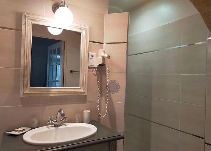 Hotel L'Amphitheatre 3*