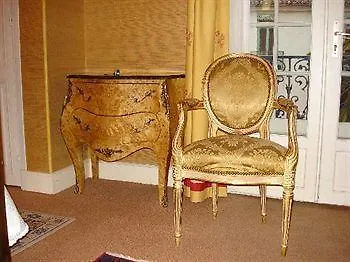 De L'amphitheatre Hotel 3*